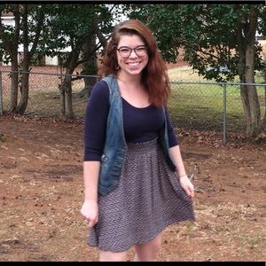 Meet your Posher, Monica